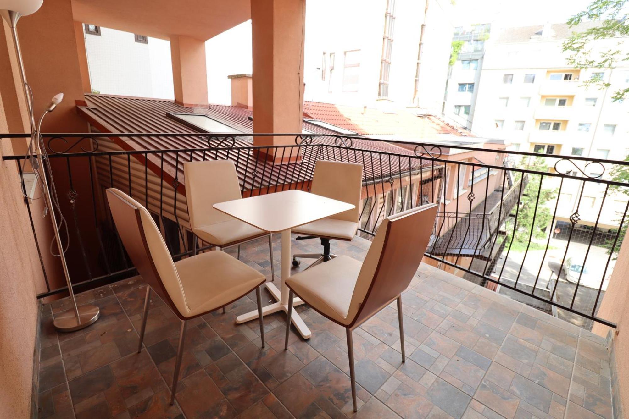 Apartahotel Grey Palazzo 1050