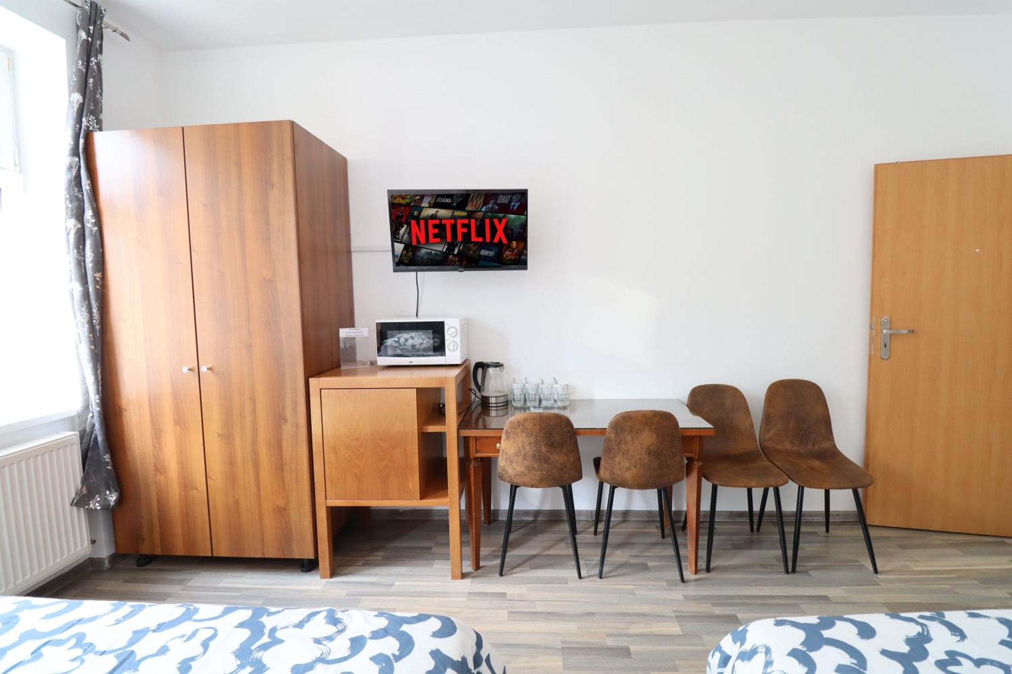 Grey Palazzo 1050 Apartahotel